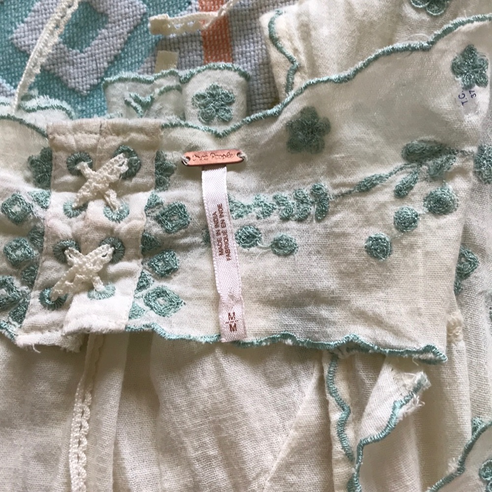Bundle of 4 Free People swimsuit covers - Picture 4 of 6
